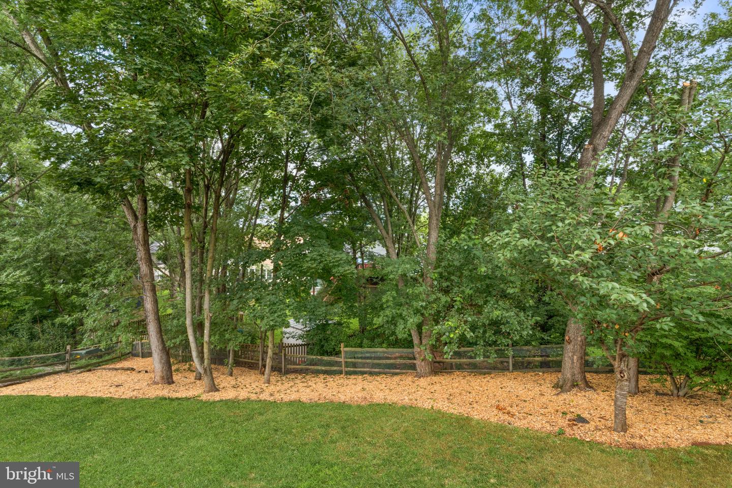 10163 Yorktown Way Property Photo 45