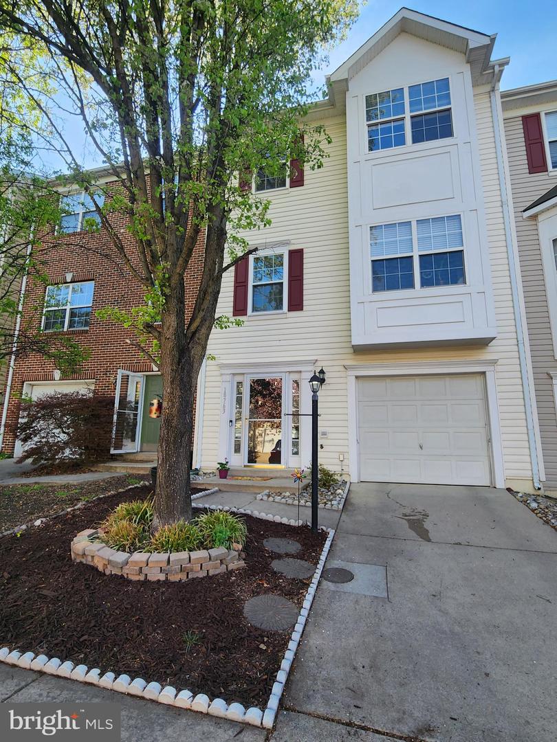 18763 Trident Sq Property Photo 1