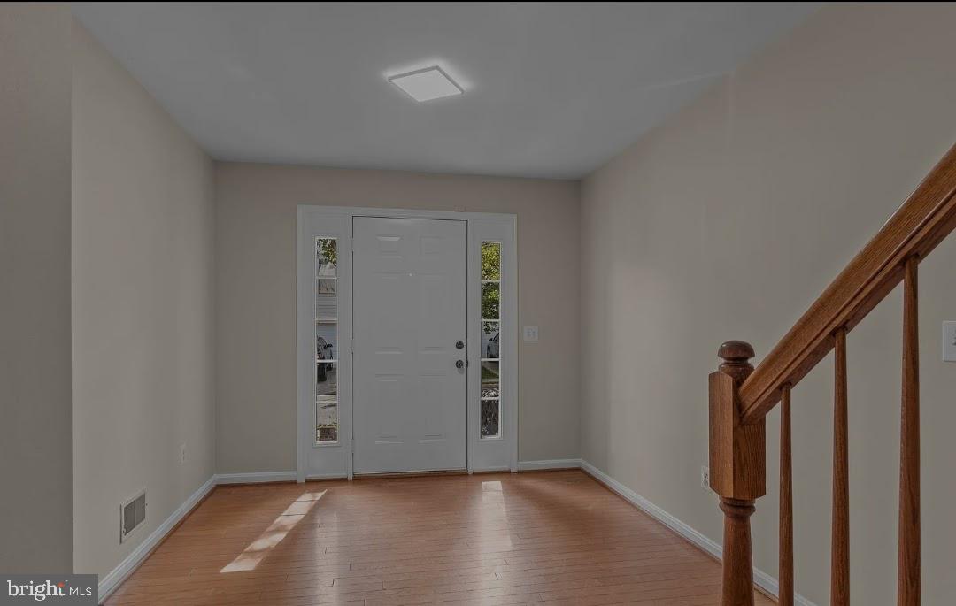 18763 Trident Sq Property Photo 3