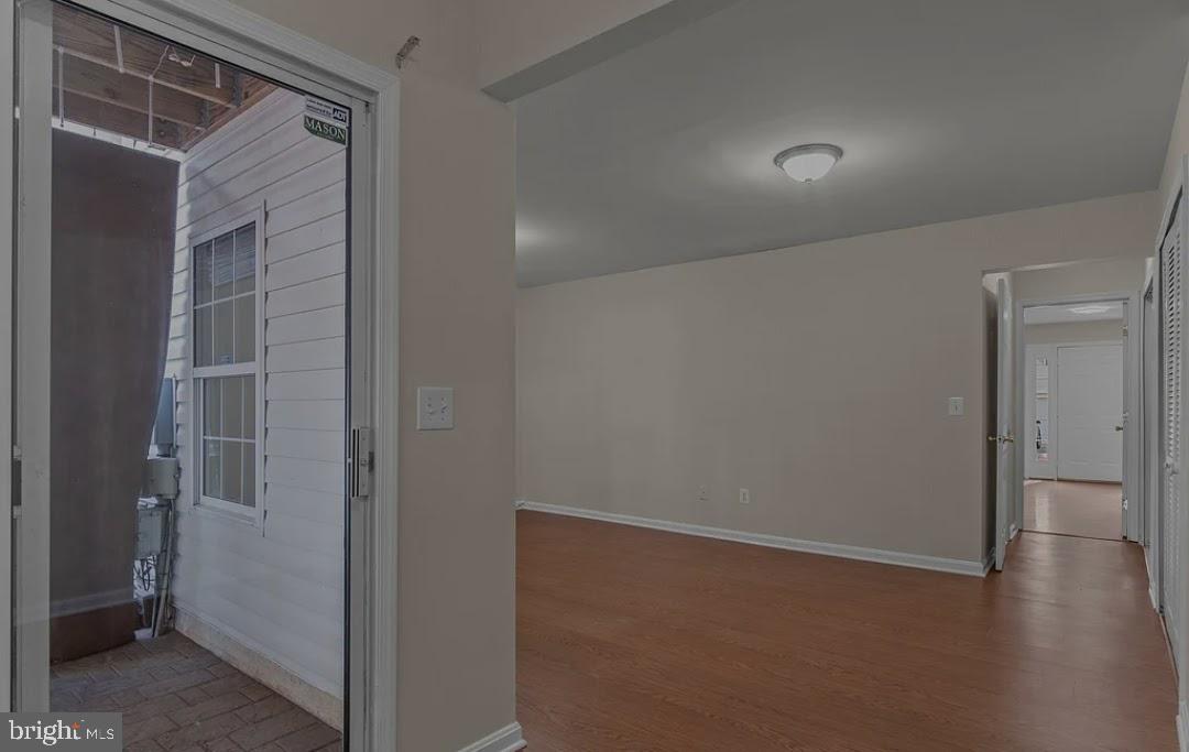 18763 Trident Sq Property Photo 5