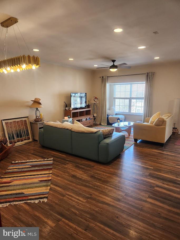 18763 Trident Sq Property Photo 6