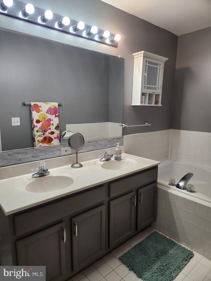 18763 Trident Sq Property Photo 36