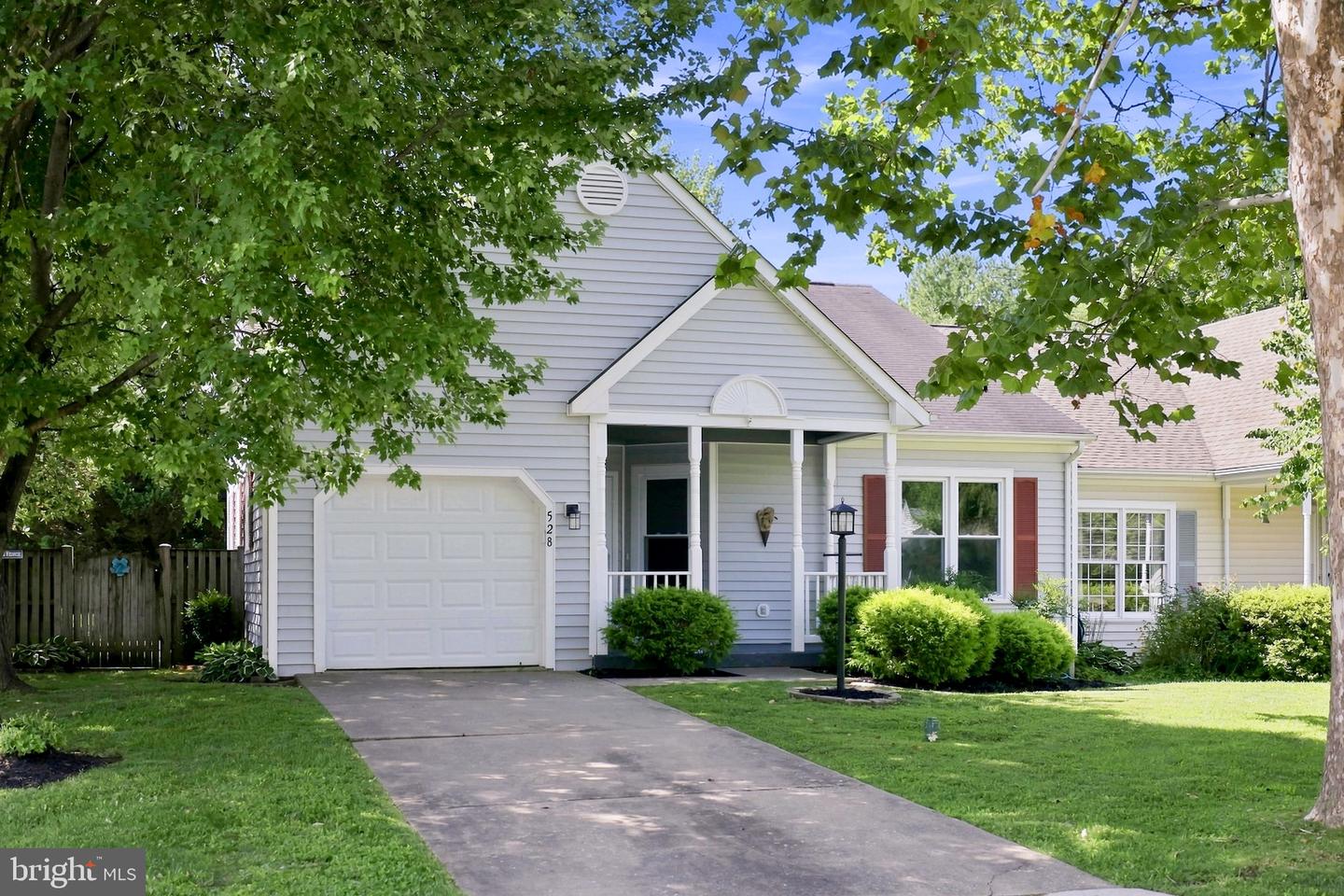 528 Wordsworth Cir Property Photo 1