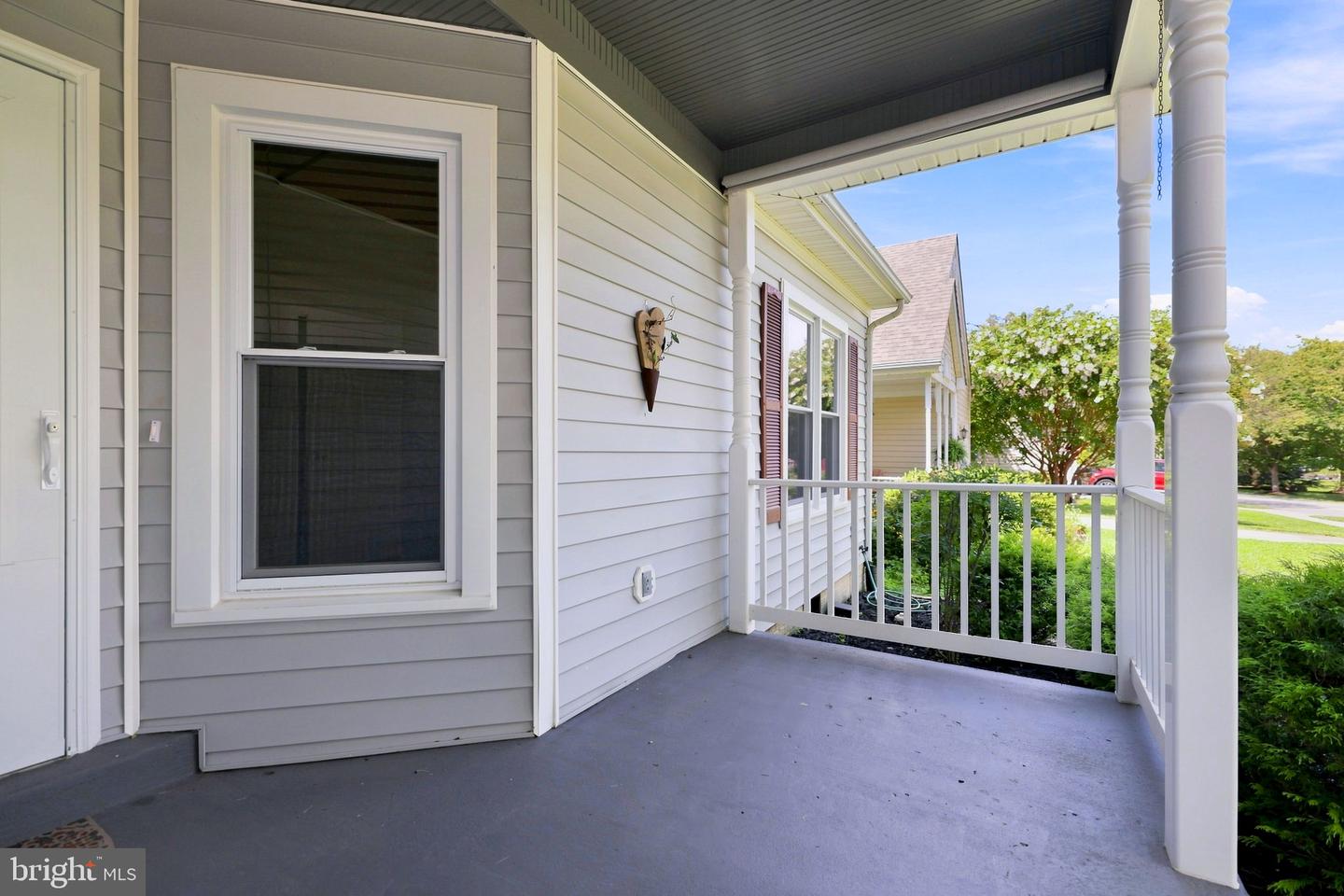 528 Wordsworth Cir Property Photo 3