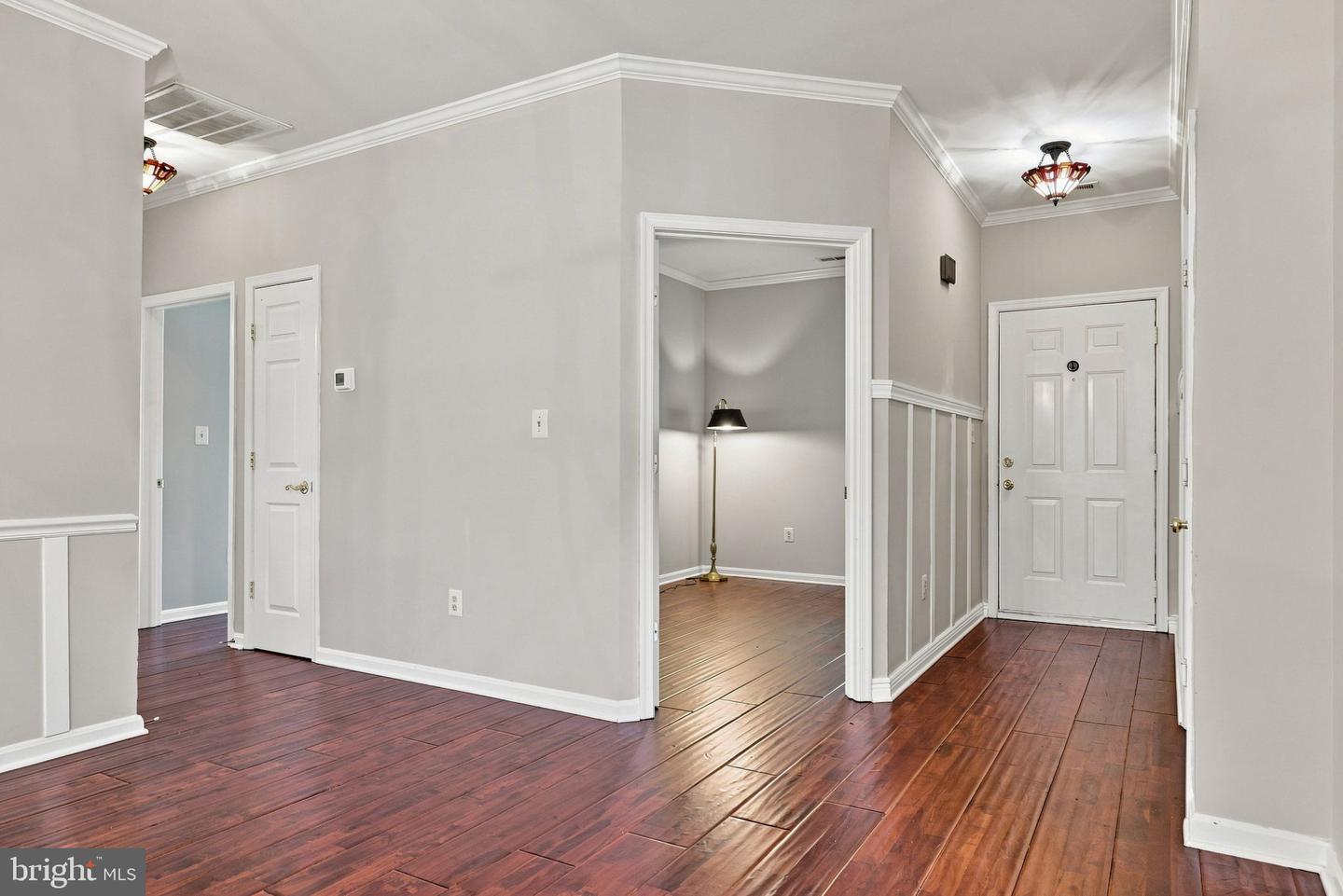 528 Wordsworth Cir Property Photo 5