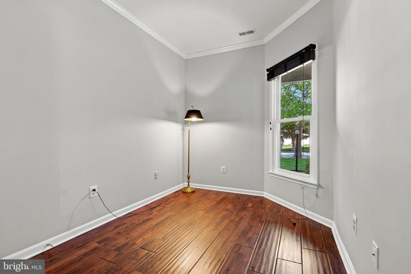 528 Wordsworth Cir Property Photo 21