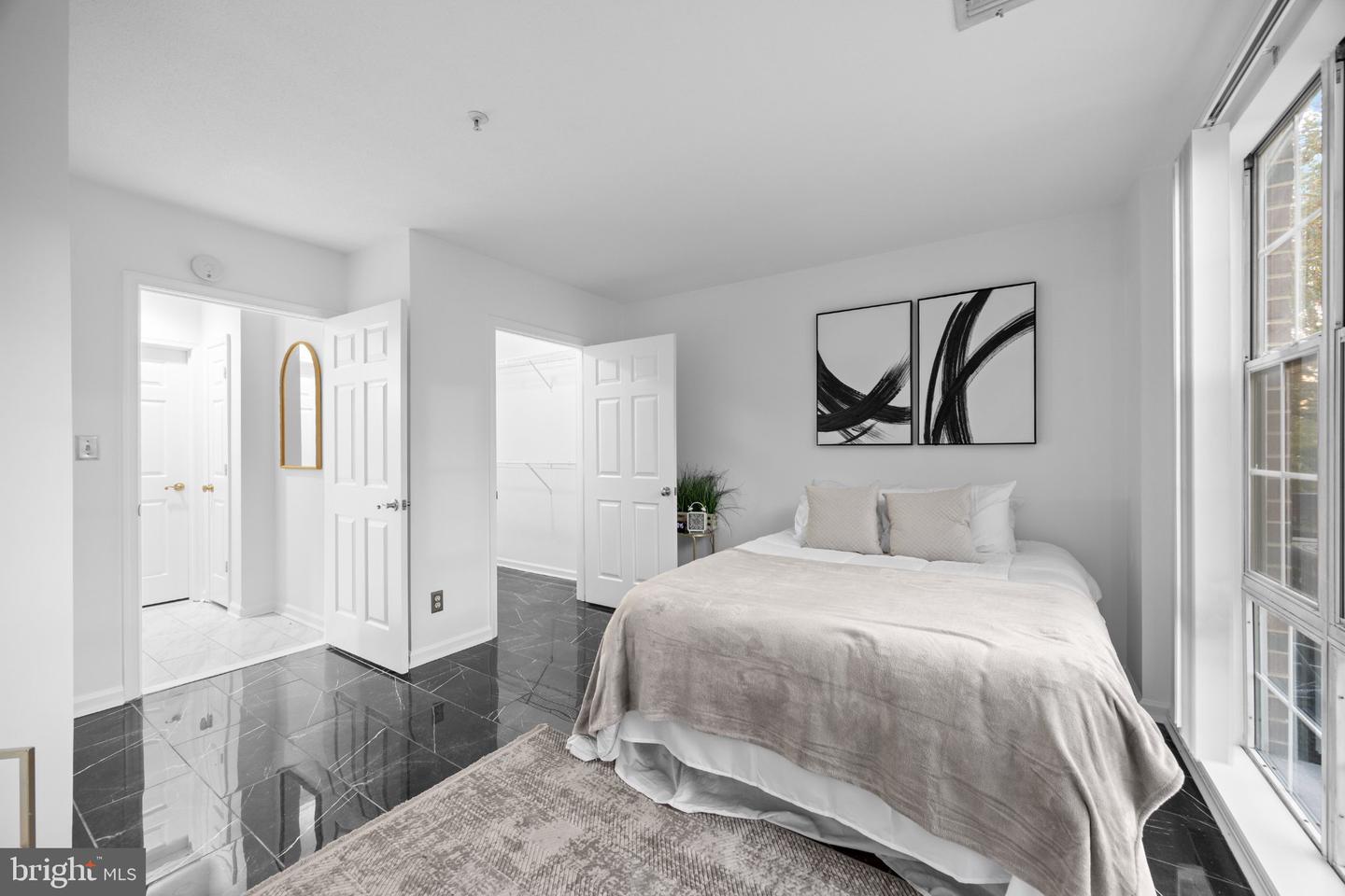 20313 Beechwood Ter #101 Property Photo 16