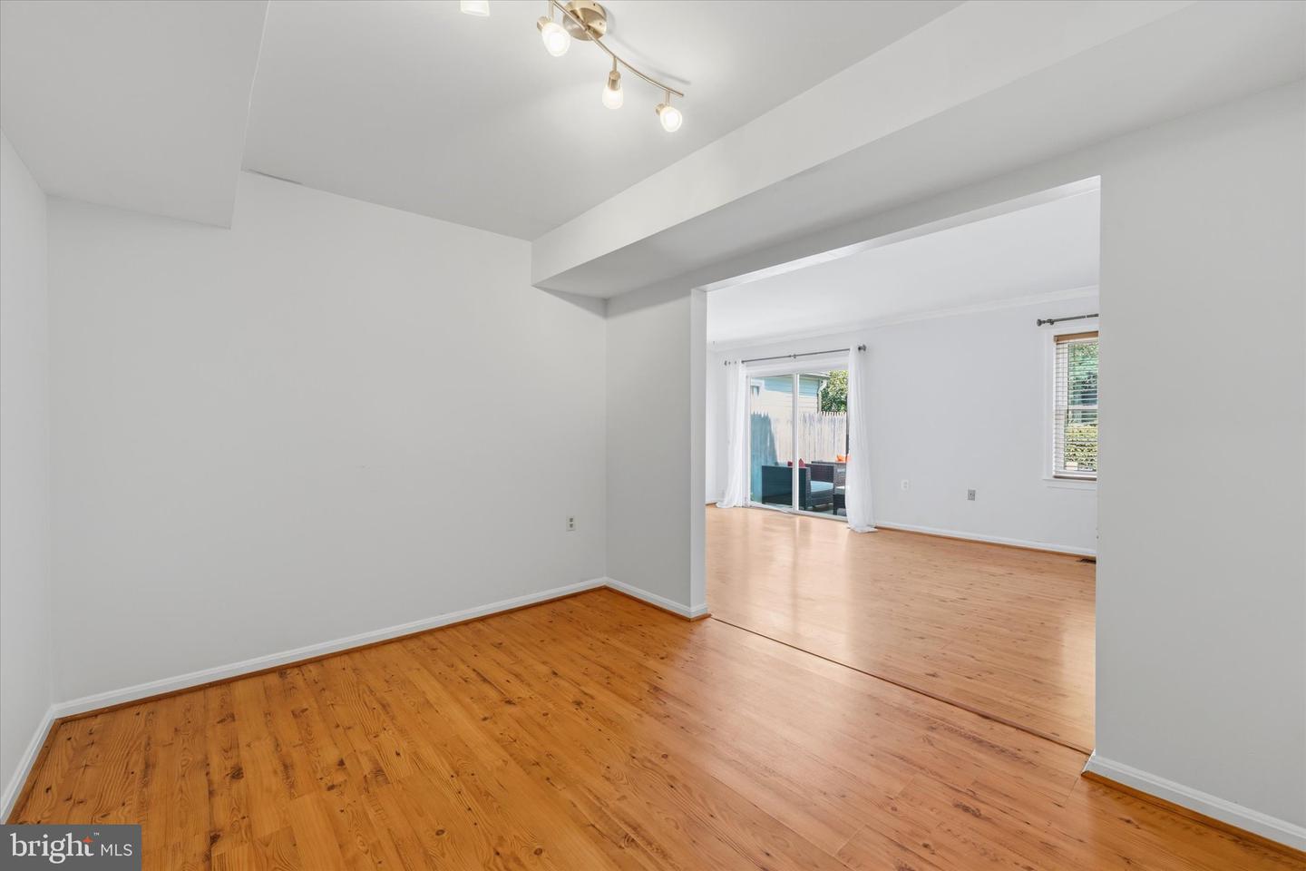 706 Edwards Ferry Rd Ne Property Photo 12