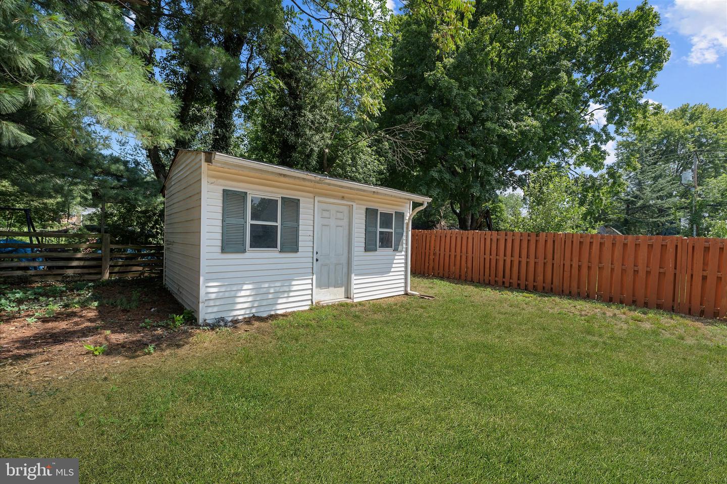 706 Edwards Ferry Rd Ne Property Photo 37