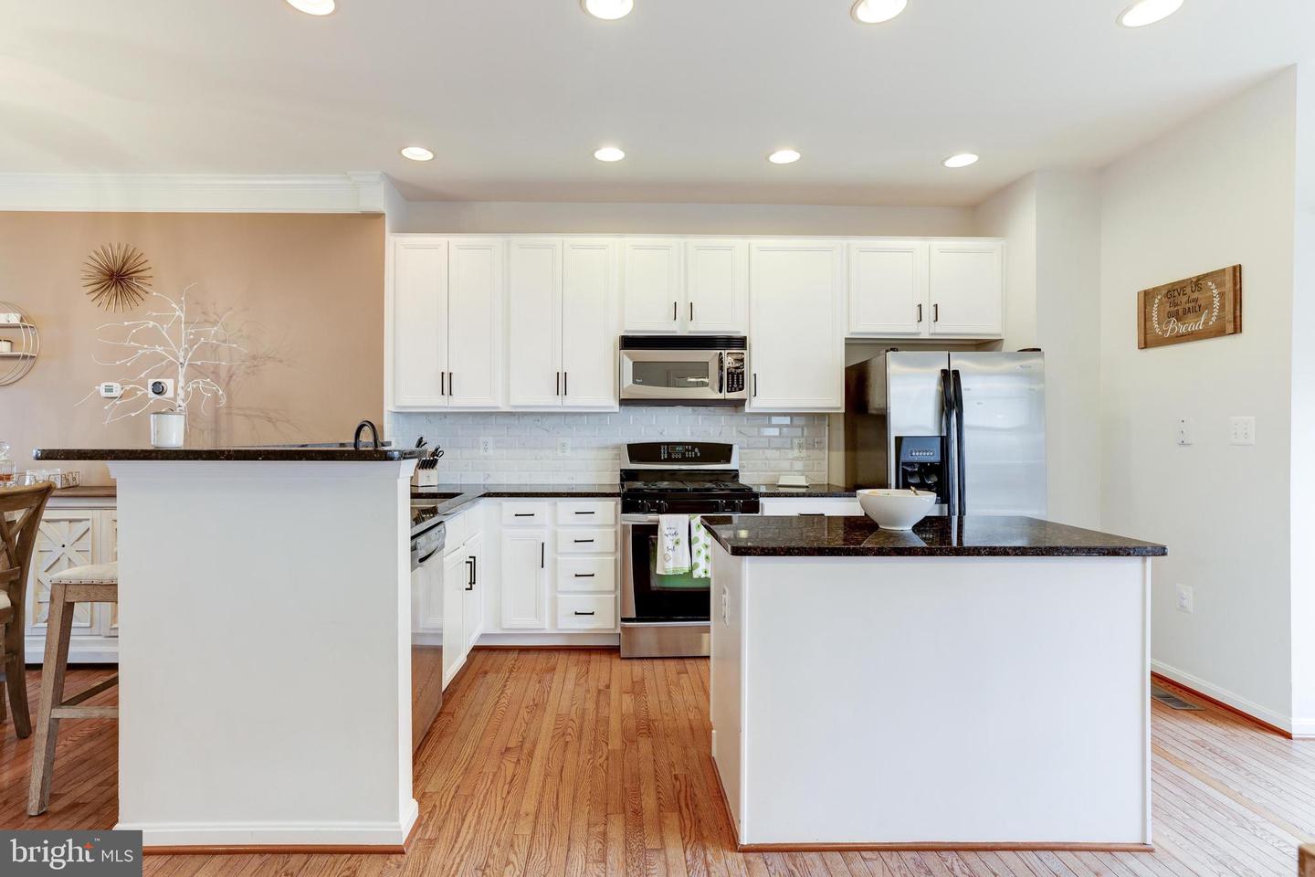 575 Edmonton Ter Ne Property Photo 13