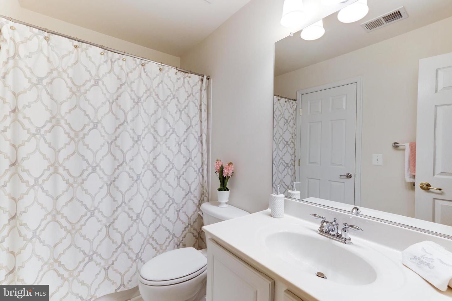 575 Edmonton Ter Ne Property Photo 25