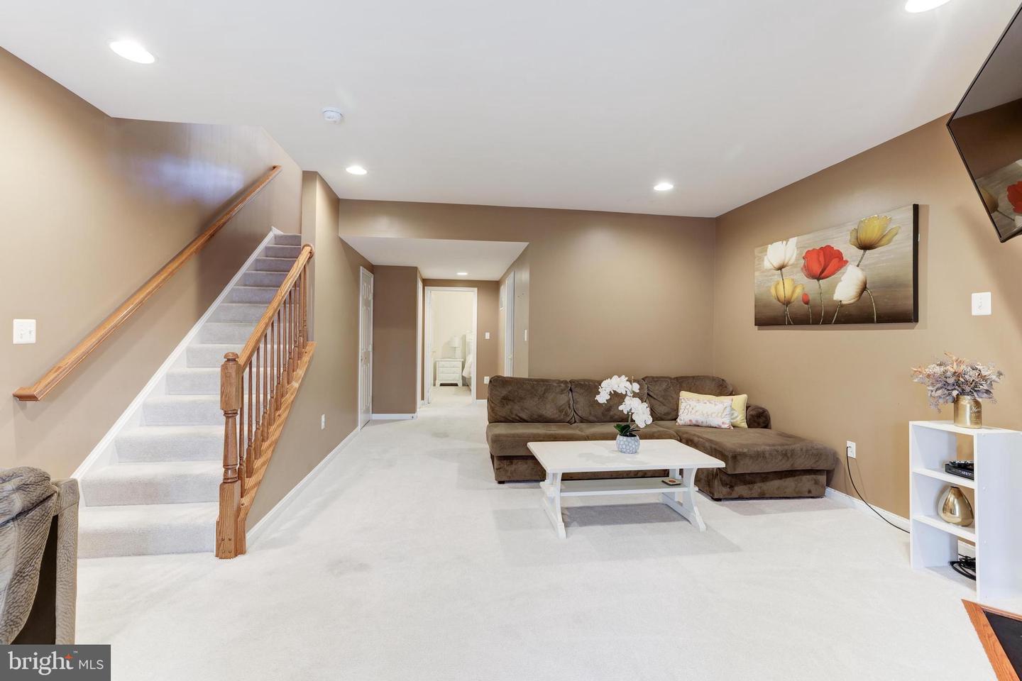 575 Edmonton Ter Ne Property Photo 26
