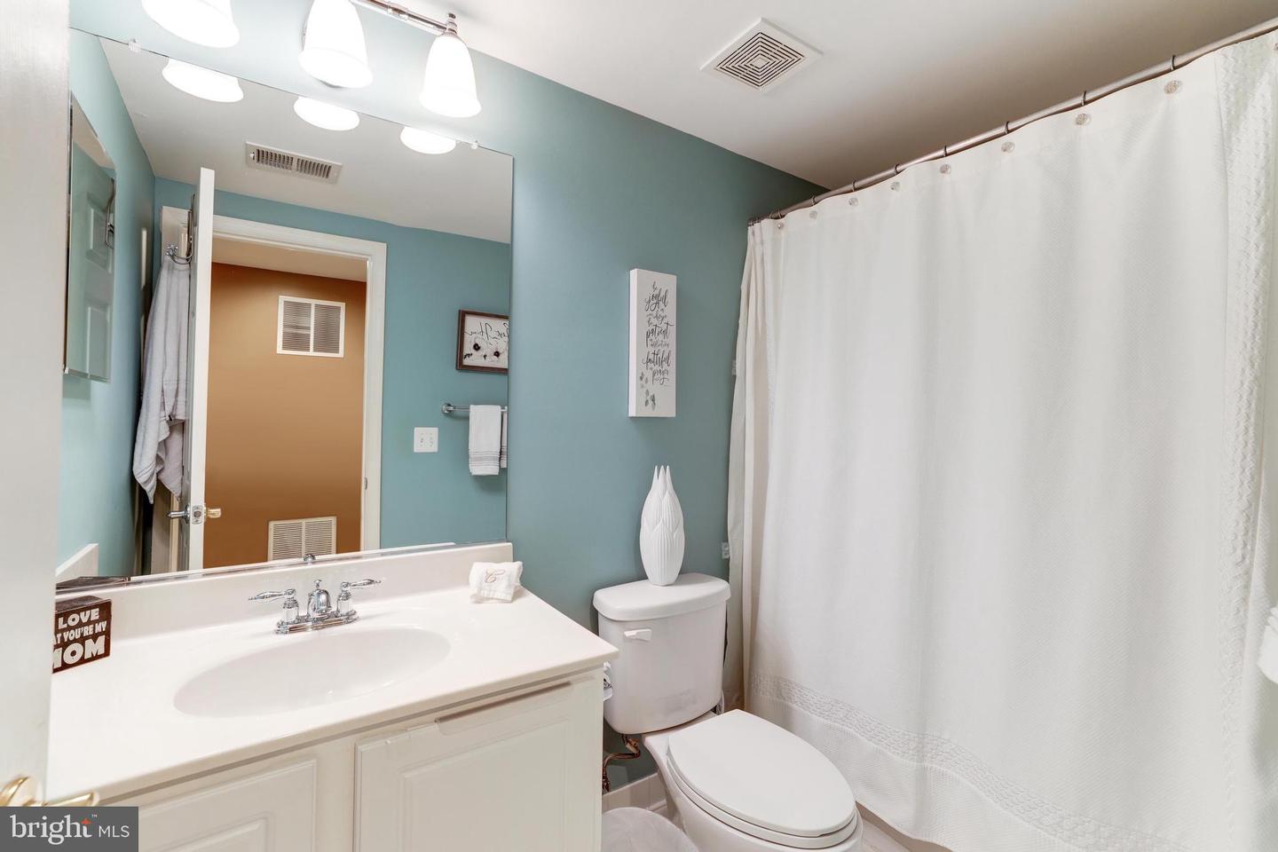 575 Edmonton Ter Ne Property Photo 30