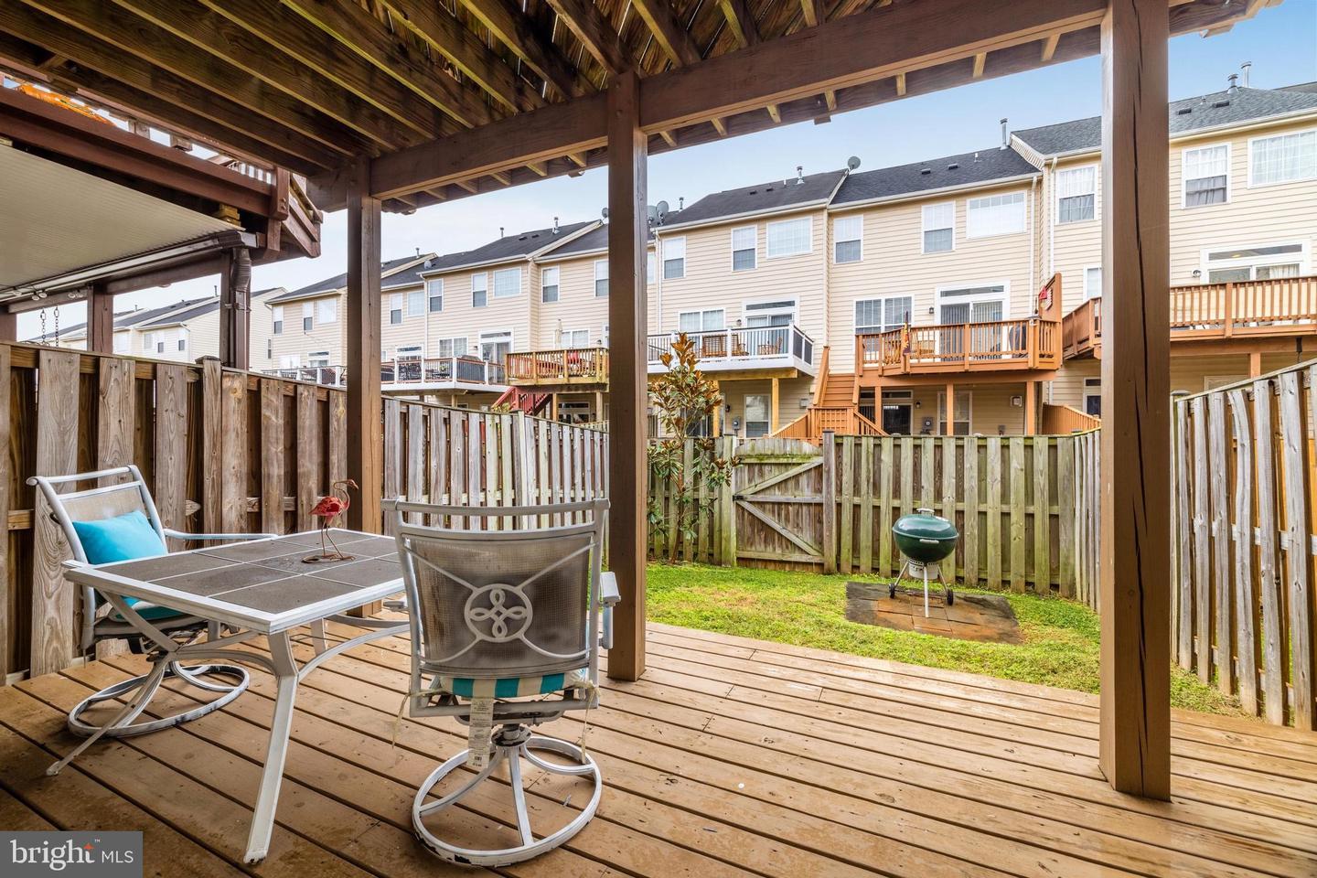 575 Edmonton Ter Ne Property Photo 35