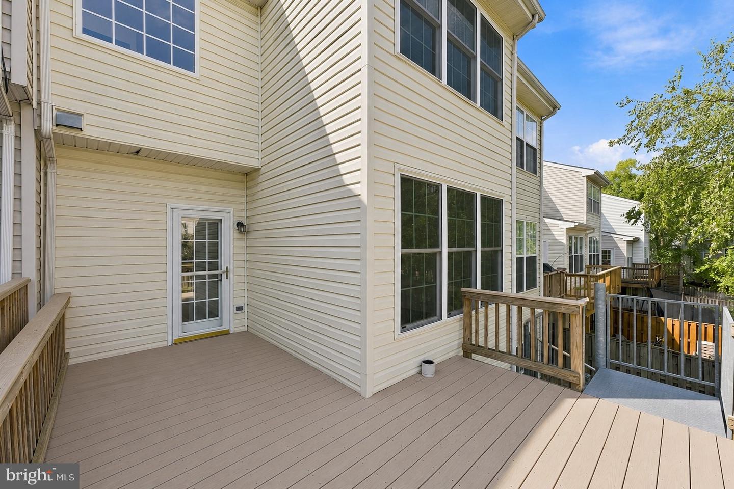 45556 Lake Haven Ter Property Photo 3