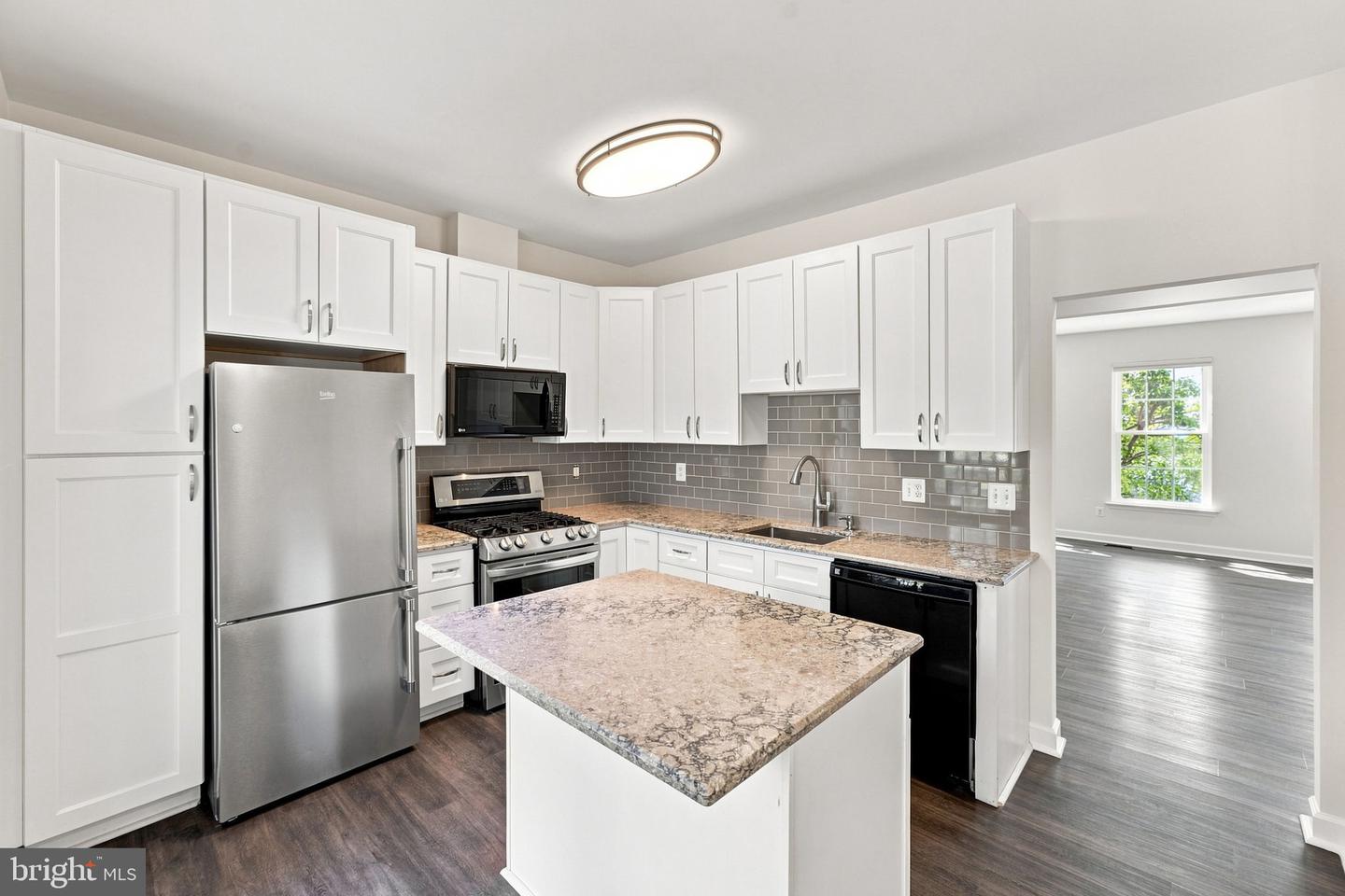 45556 Lake Haven Ter Property Photo 9