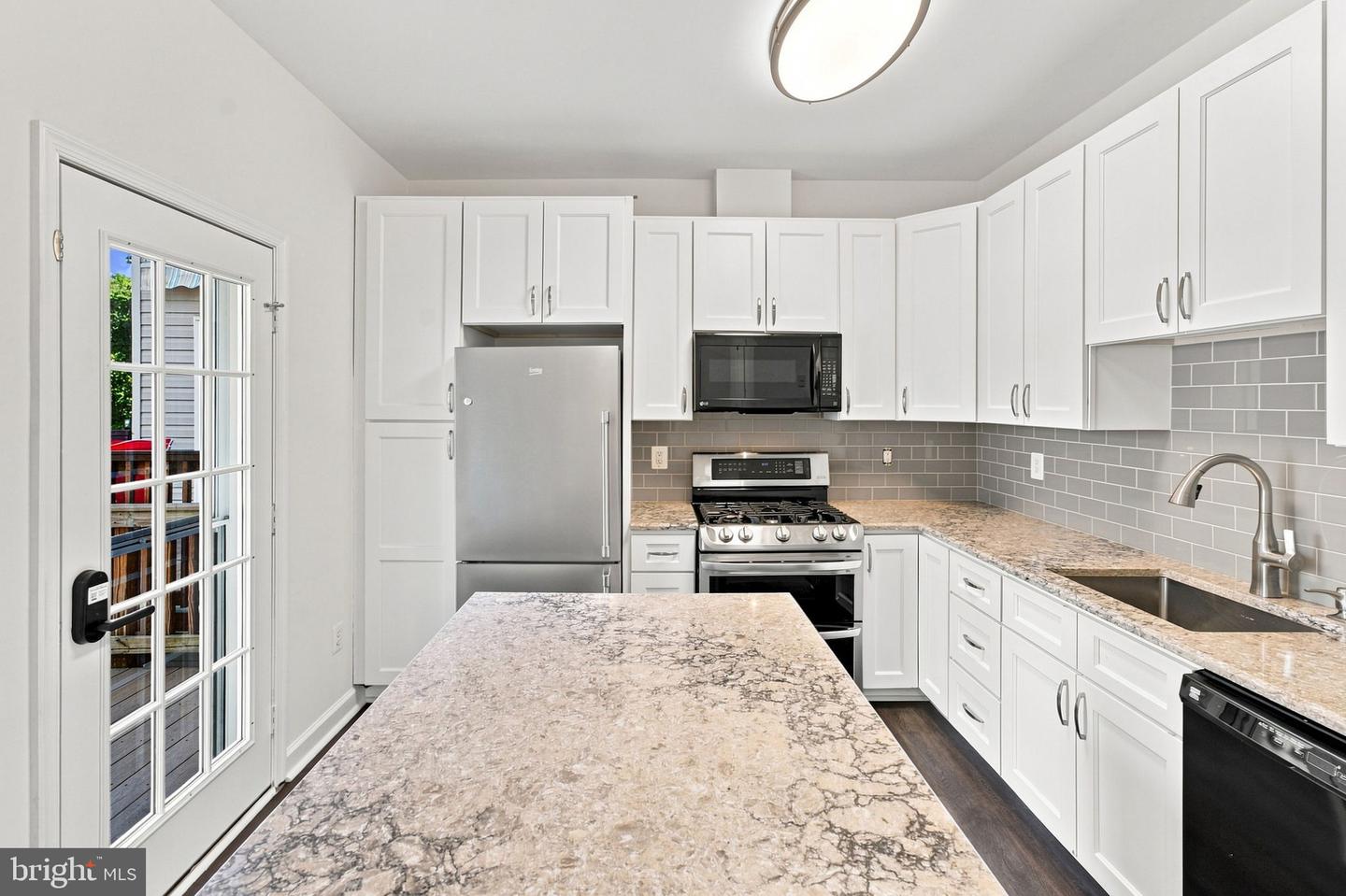 45556 Lake Haven Ter Property Photo 12