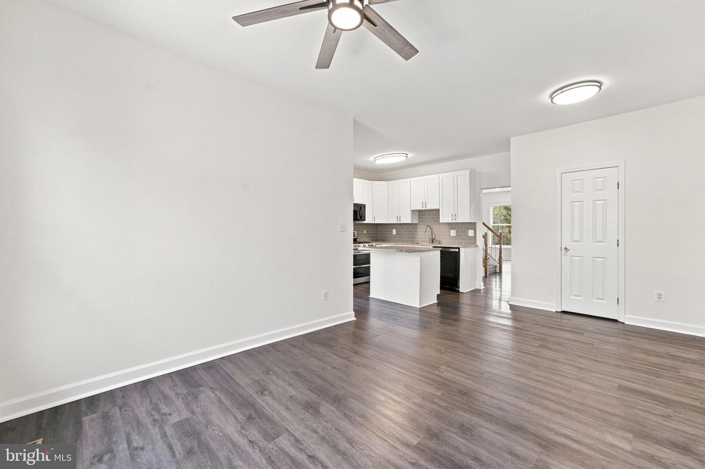 45556 Lake Haven Ter Property Photo 13