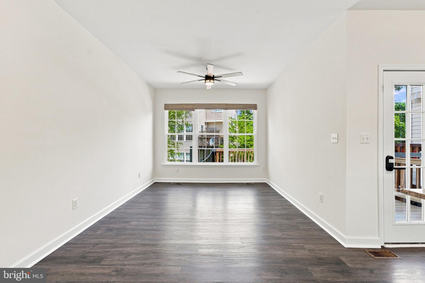 45556 Lake Haven Ter Property Photo 14