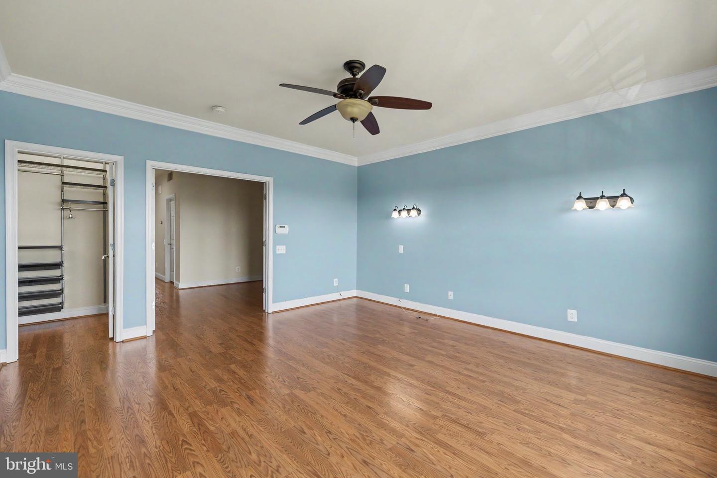 20656 Sibbald Sq Property Photo 37