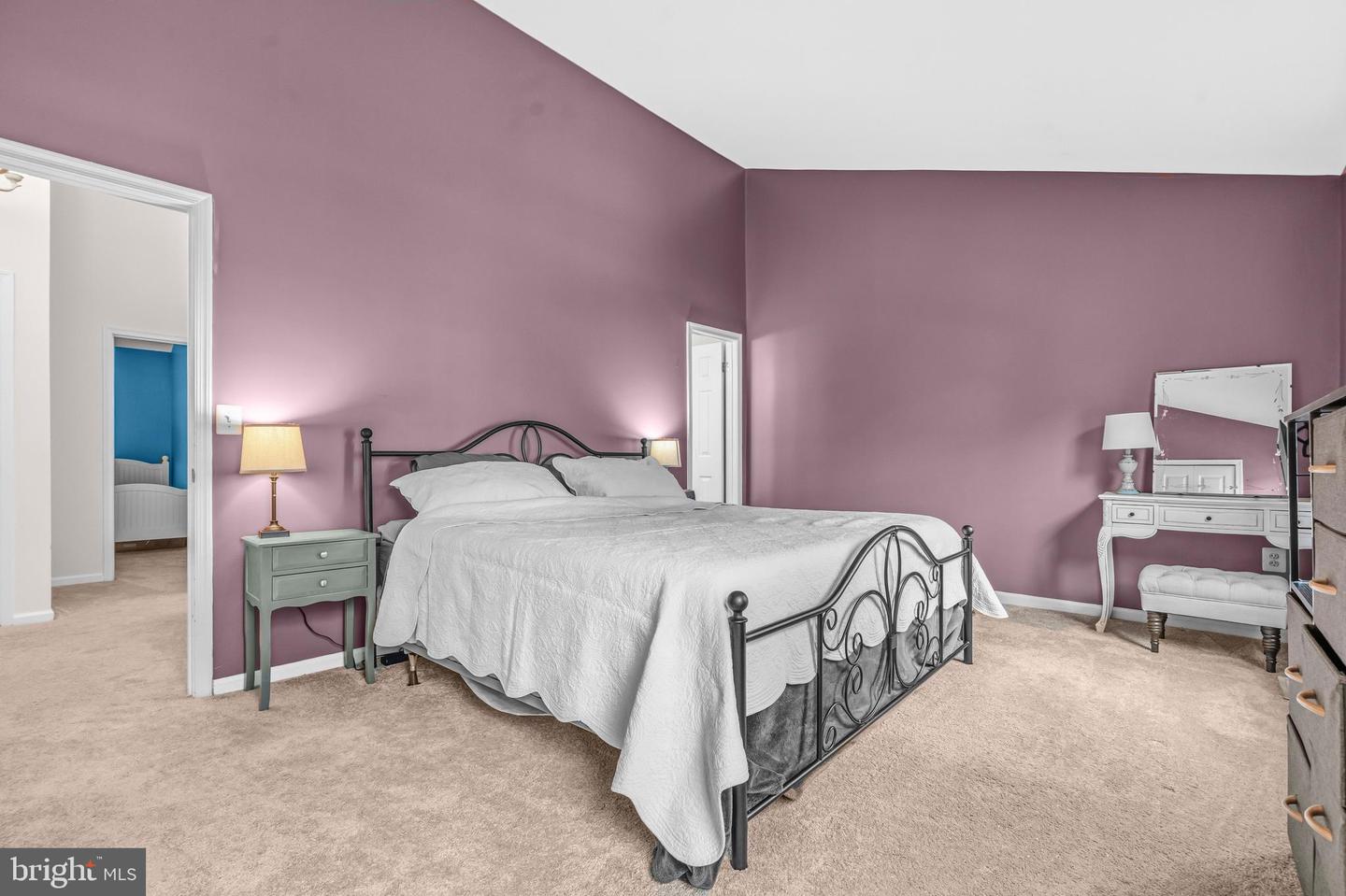 227 Finchingfield Ct Property Photo 16