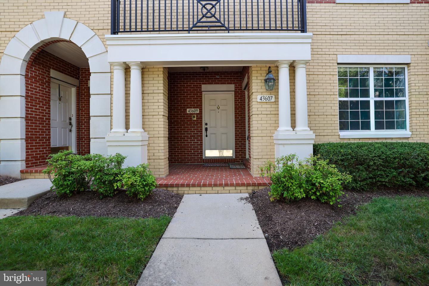 43607 Mcdowell Sq Property Photo 1