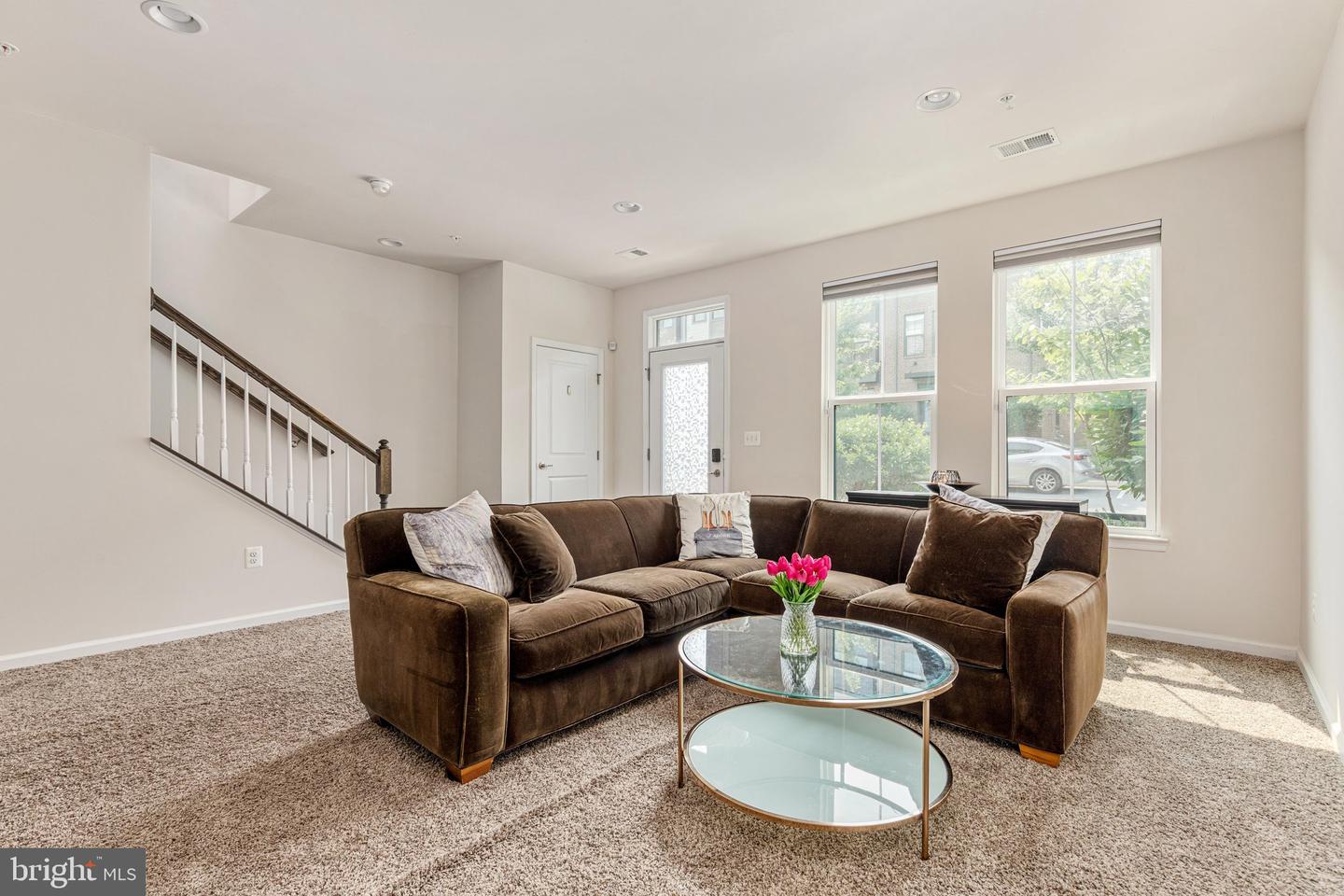 22318 Tees Ter Property Photo 5