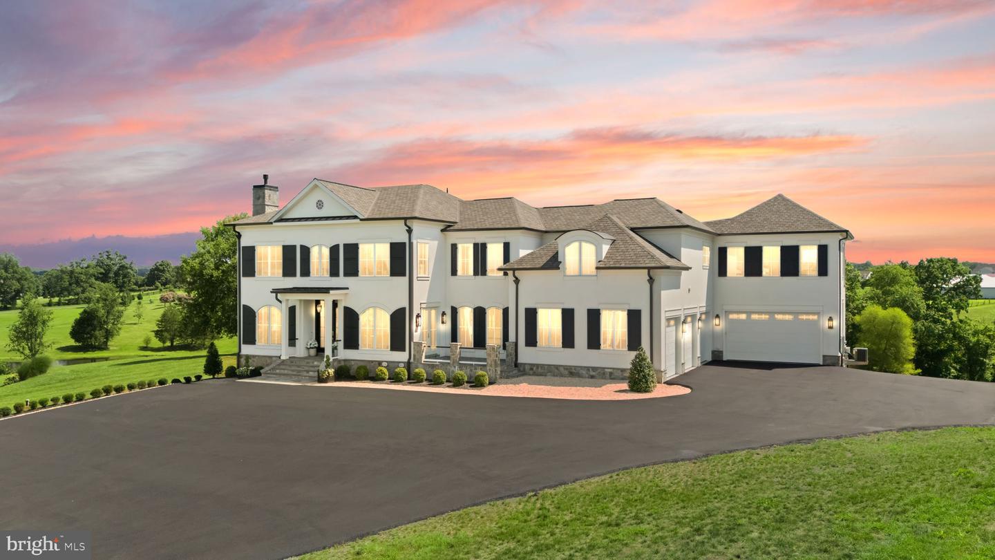 23060 Munsun Pl Property Photo 4