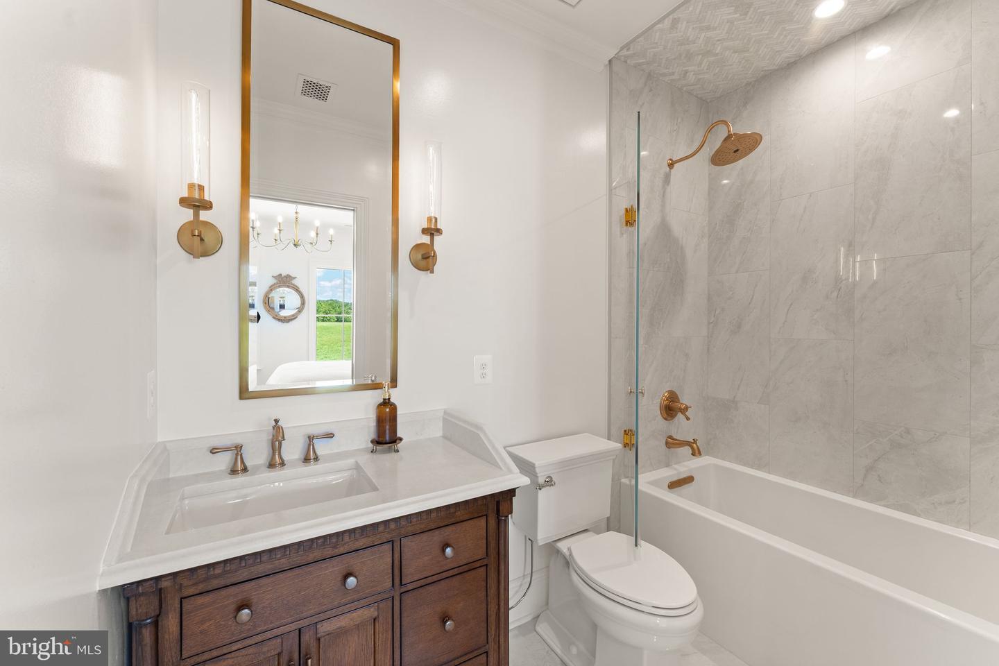 23060 Munsun Pl Property Photo 64
