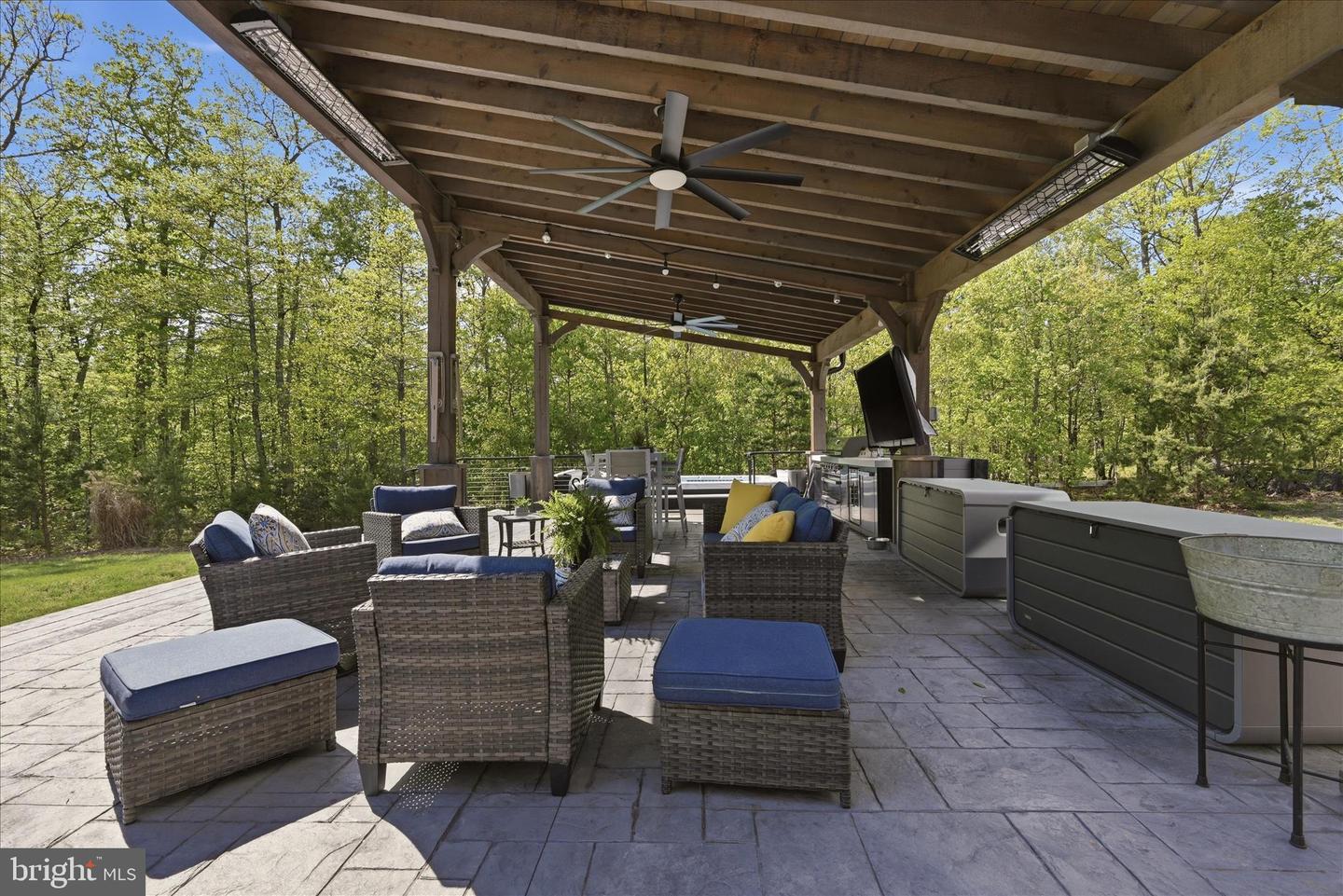 40957 Waxwing Dr Property Photo 38