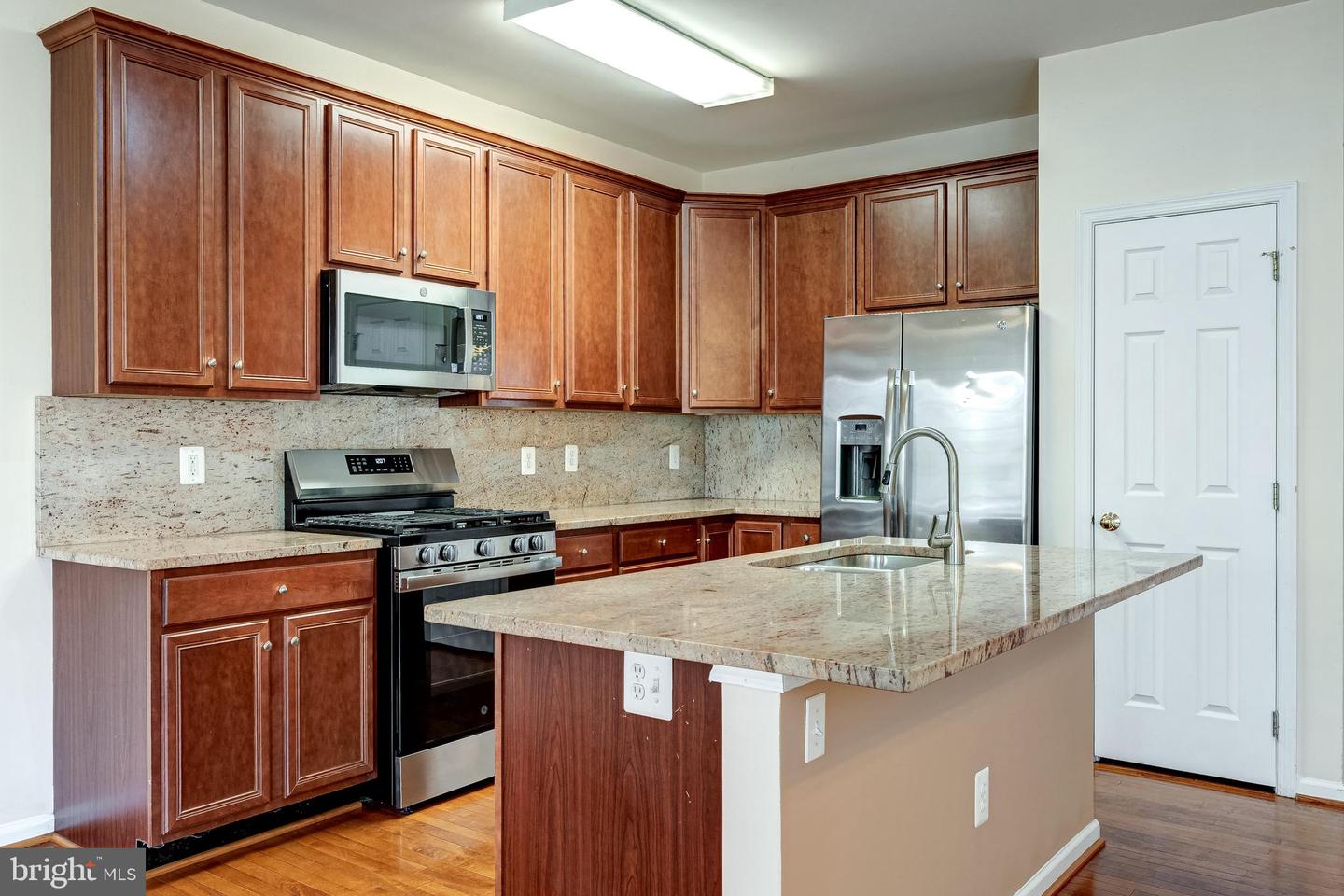 25332 Whippoorwill Ter Property Photo 12