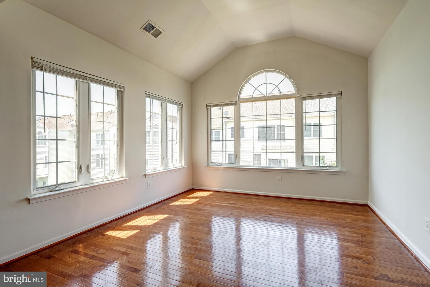 25332 Whippoorwill Ter Property Photo 33
