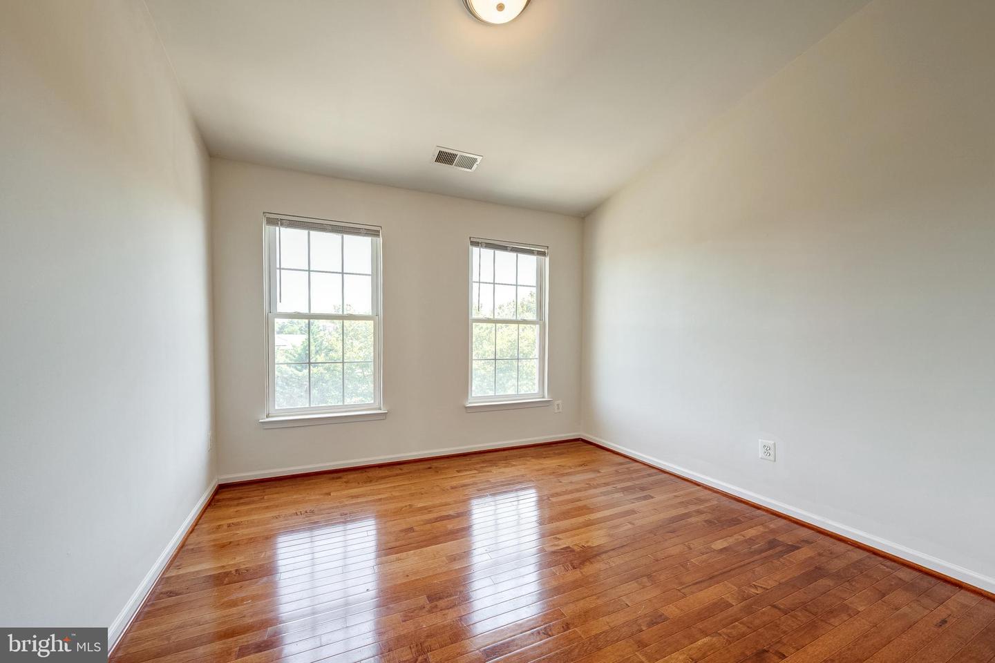 25332 Whippoorwill Ter Property Photo 41