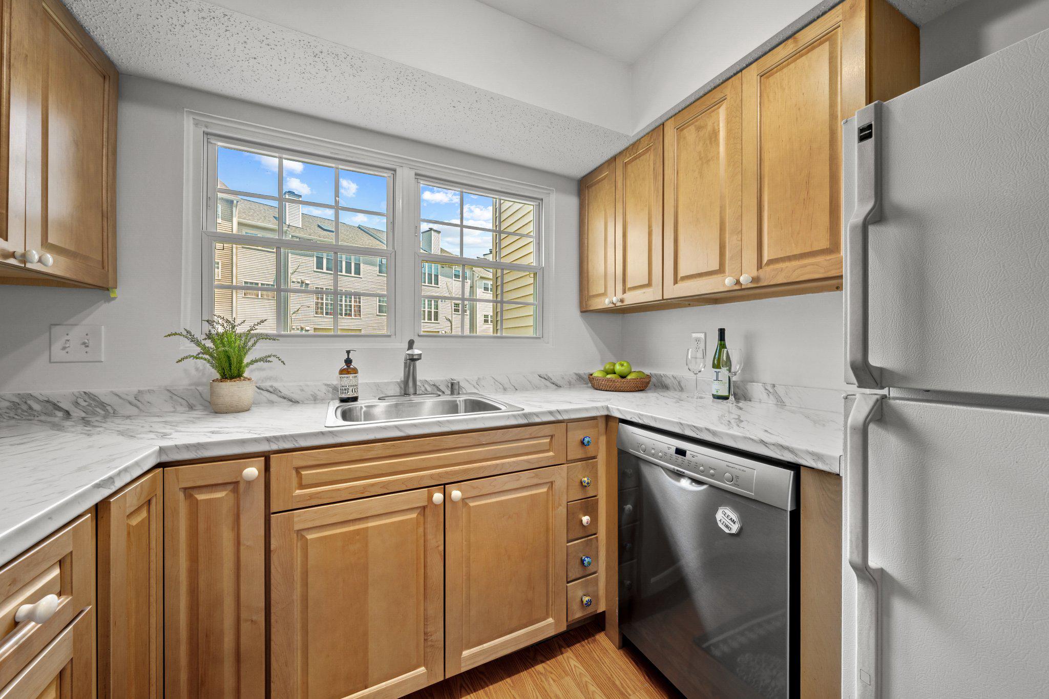 116 Prosperity Se #b Property Photo 8