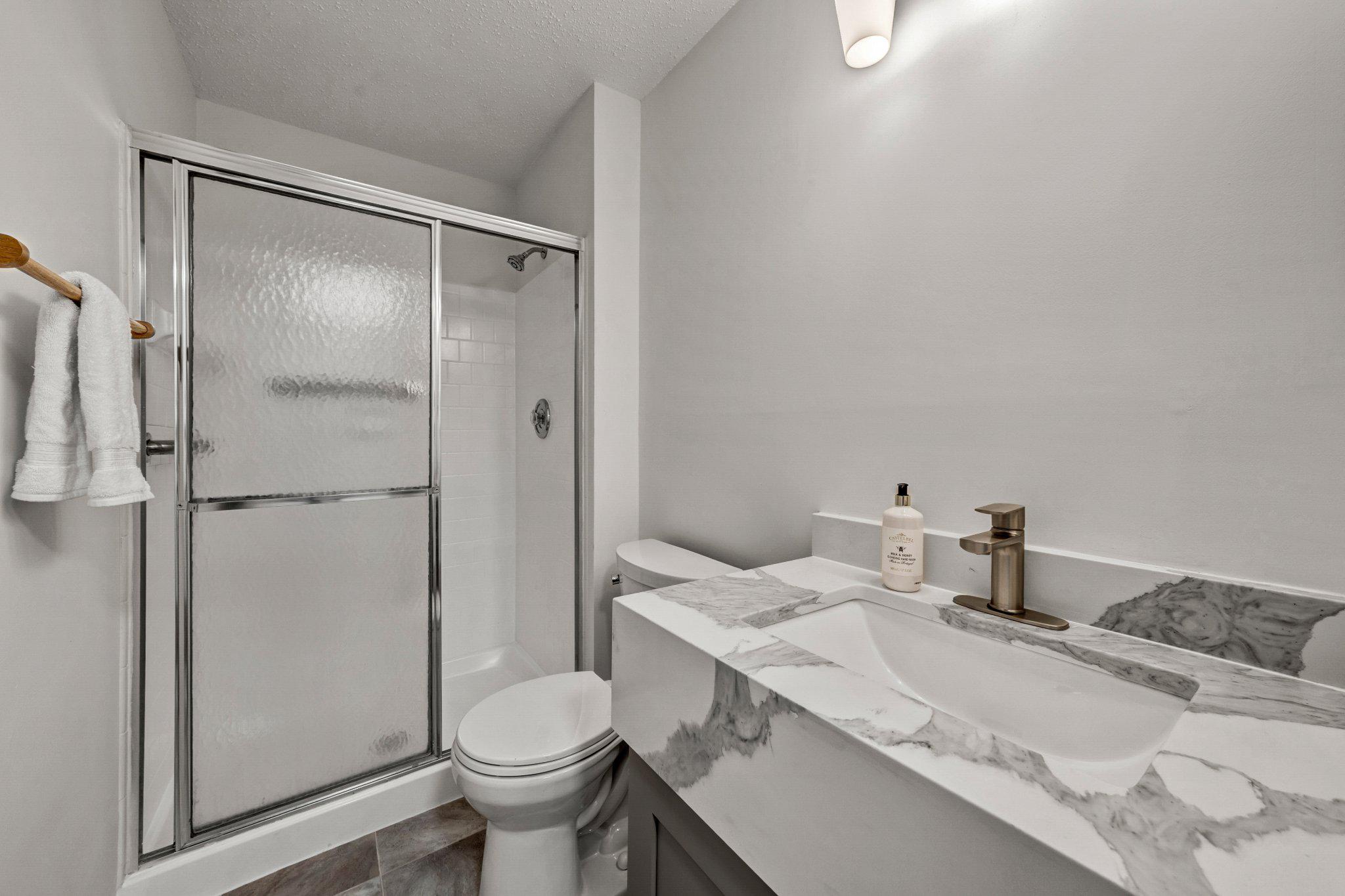 116 Prosperity Se #b Property Photo 20