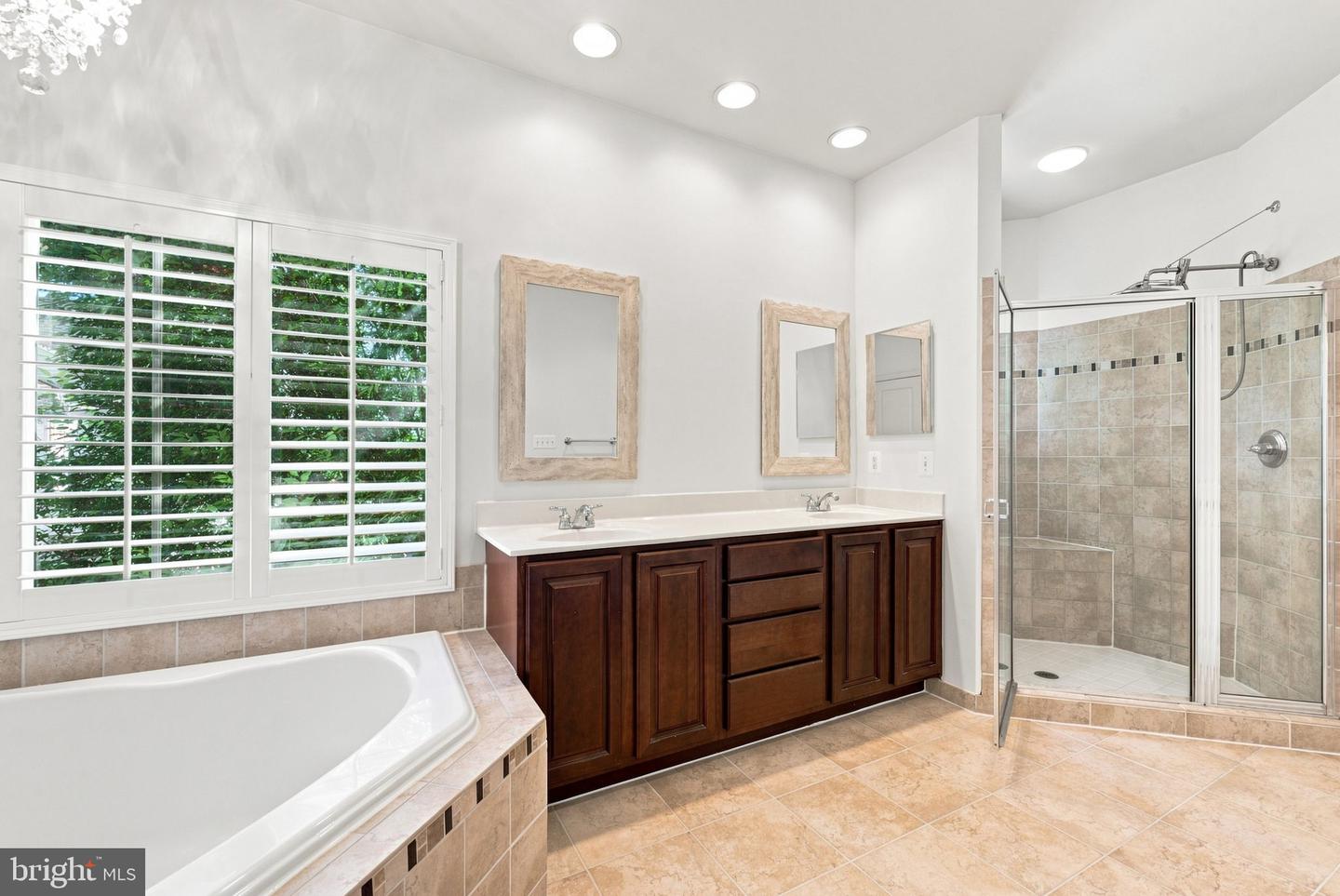 42717 Explorer Dr Property Photo 34