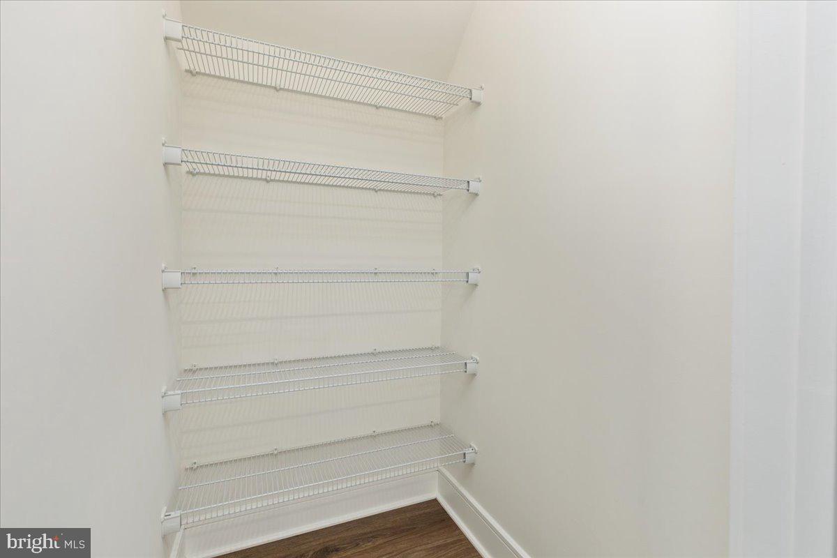 42619 Nubbins Ter Property Photo 12