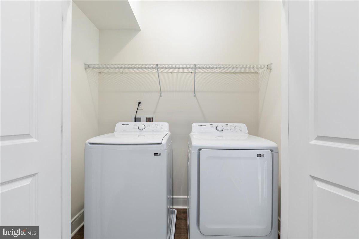 42619 Nubbins Ter Property Photo 24