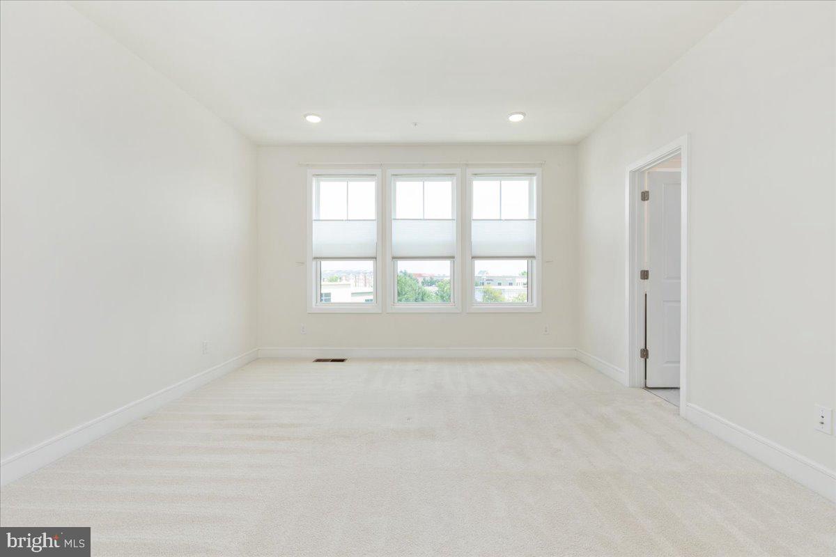 42619 Nubbins Ter Property Photo 29