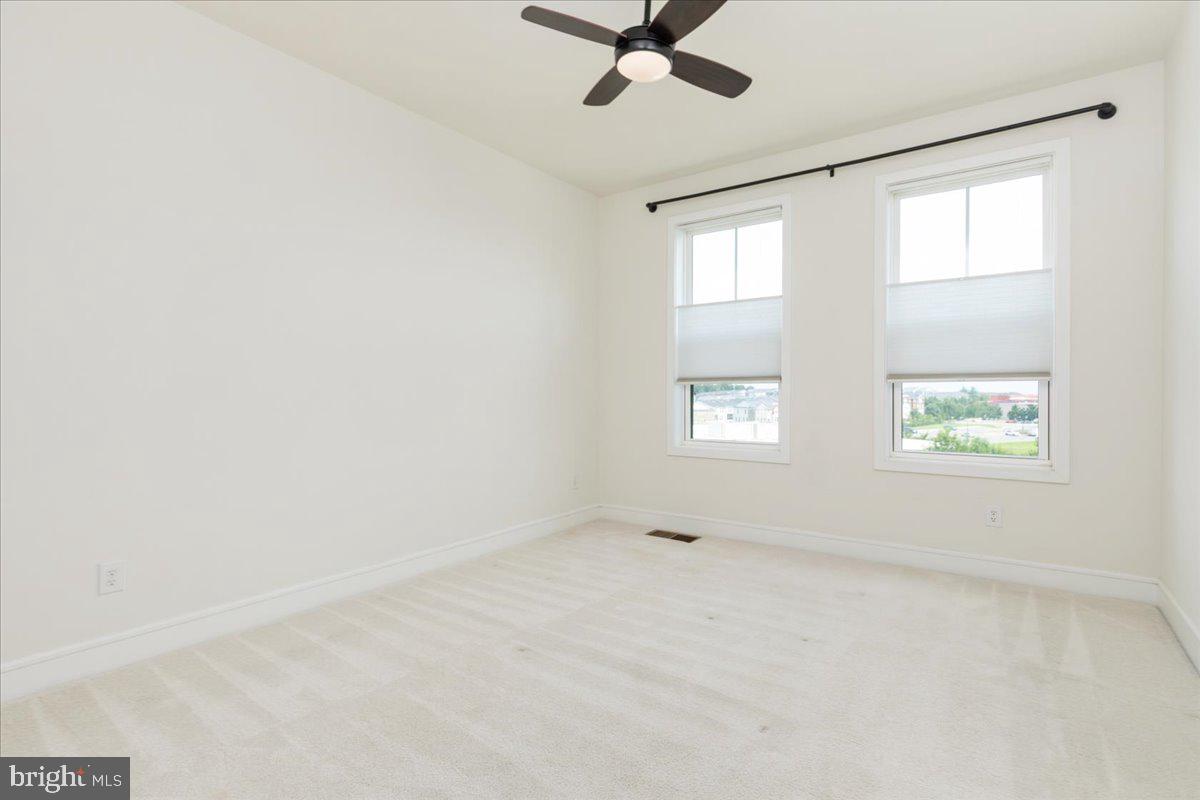 42619 Nubbins Ter Property Photo 34
