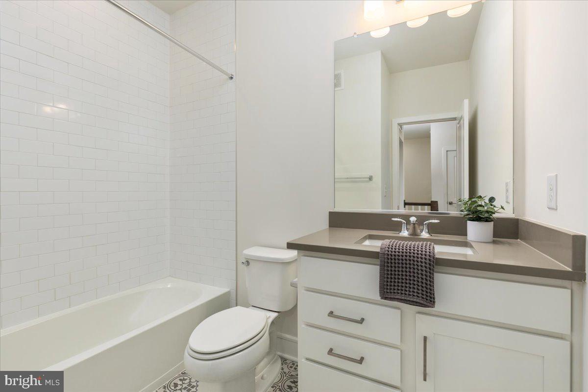 42619 Nubbins Ter Property Photo 36