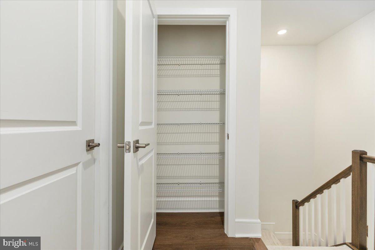 42619 Nubbins Ter Property Photo 37