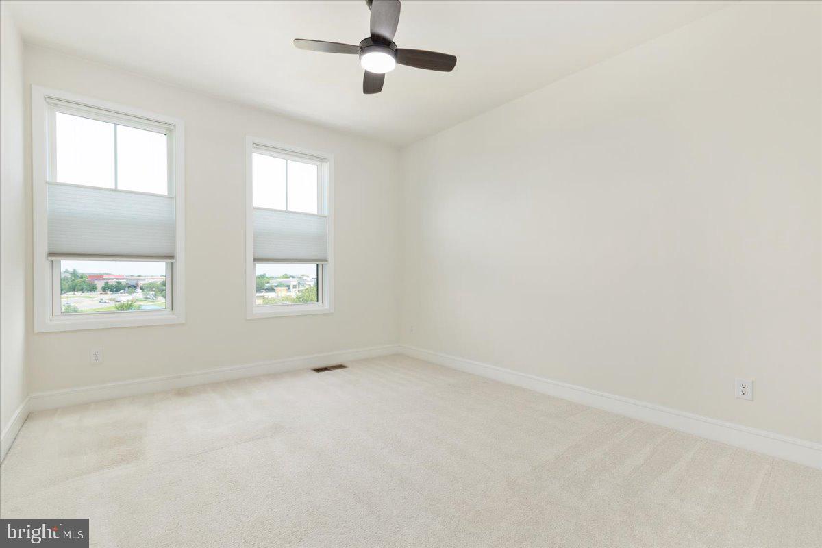 42619 Nubbins Ter Property Photo 38