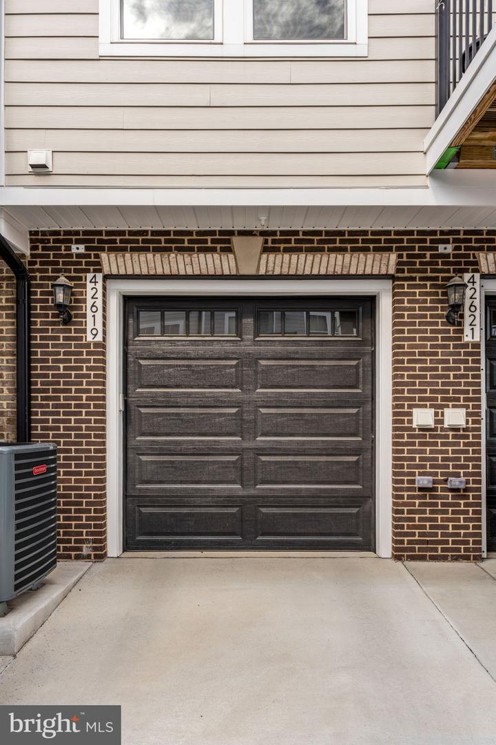 42619 Nubbins Ter Property Photo 43