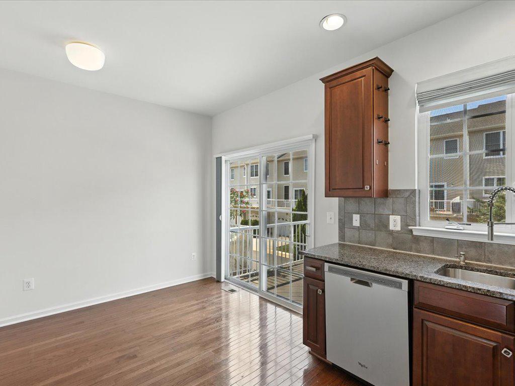 42896 Pamplin Ter Property Photo 8