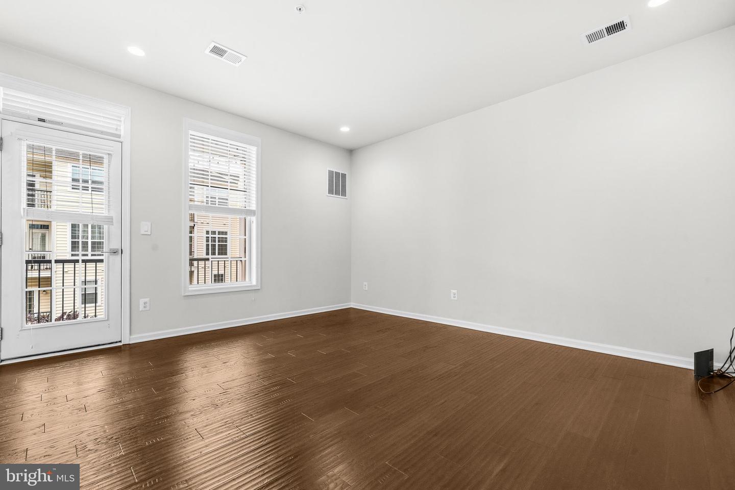 43100 Thoroughfare Gap Ter Property Photo 19