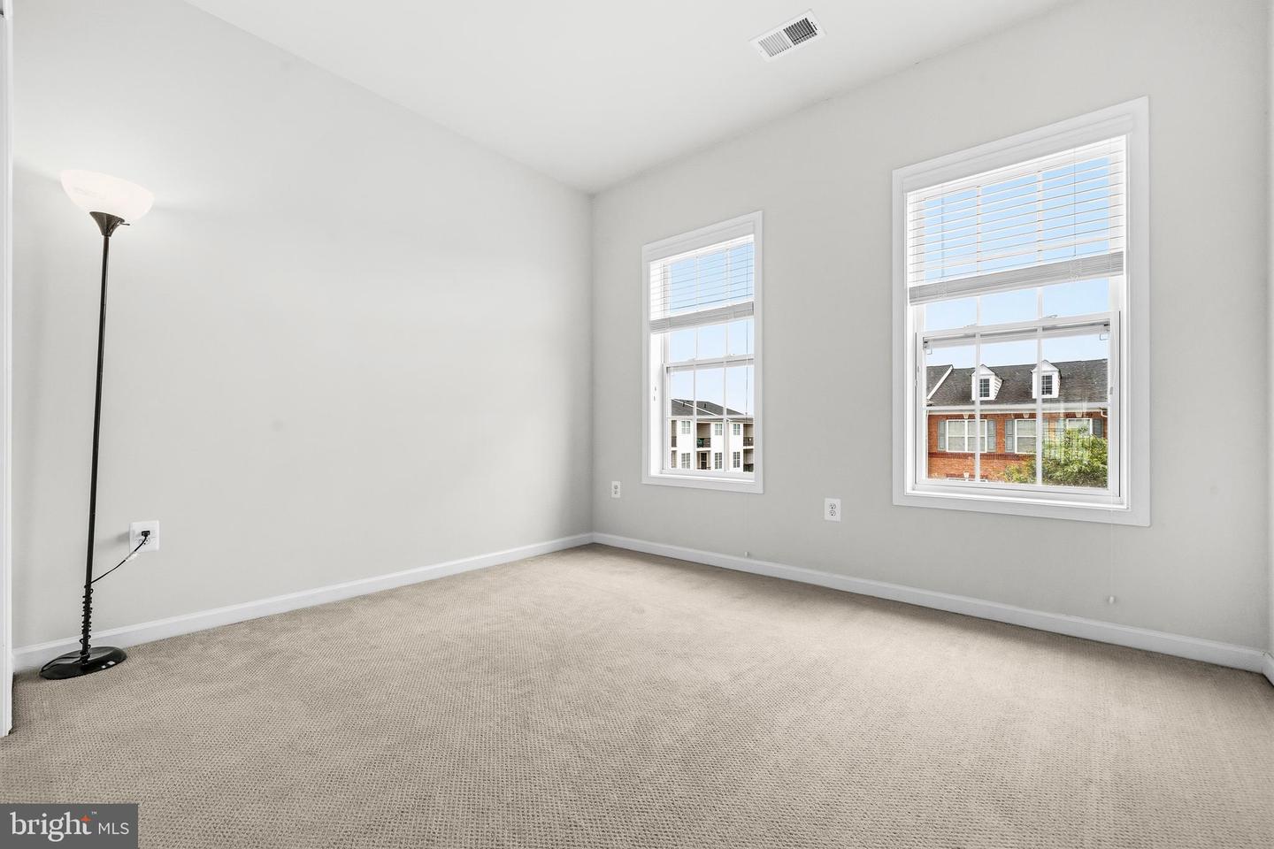 43100 Thoroughfare Gap Ter Property Photo 23