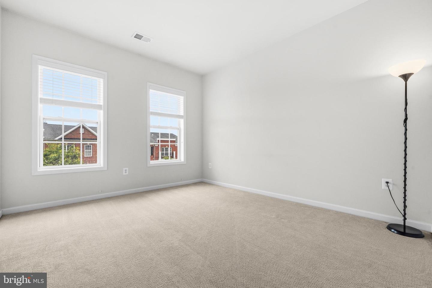 43100 Thoroughfare Gap Ter Property Photo 26