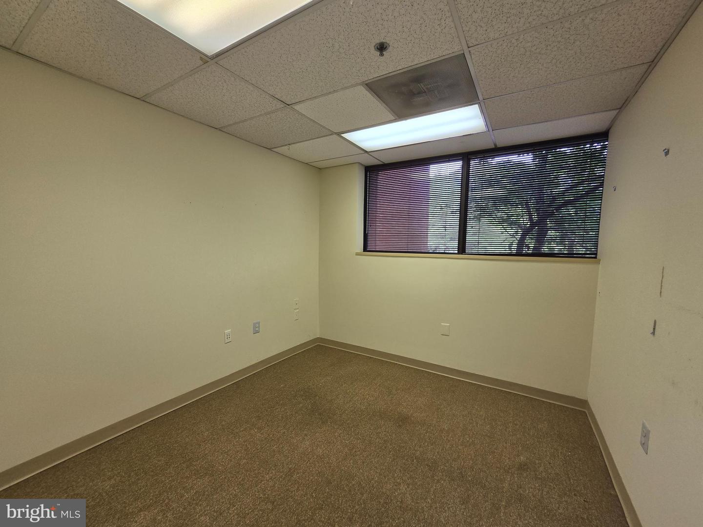 21495 Ridgetop Cir #106 Property Photo 8