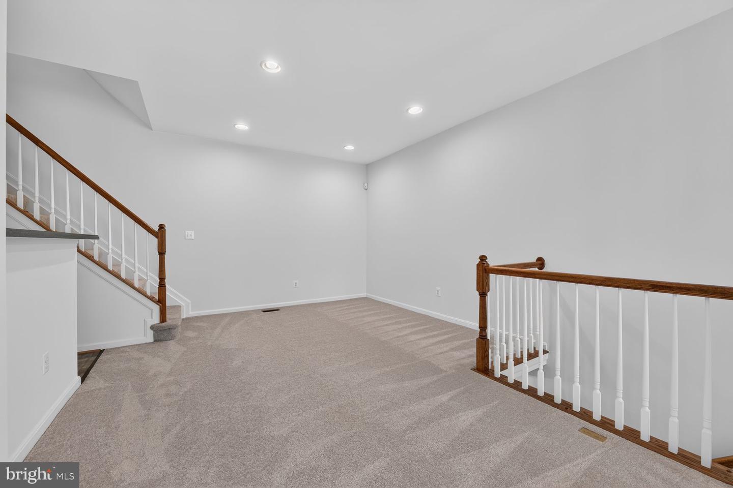 46183 Cecil Ter Property Photo 14